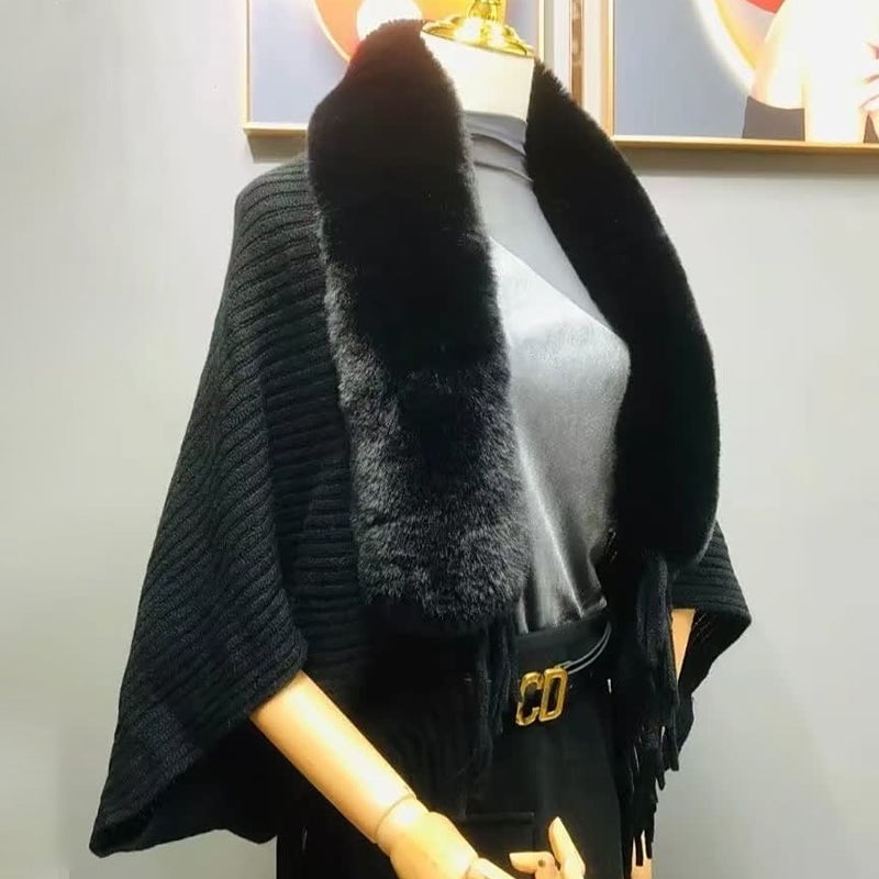 Martine™ - Elegant rabbit fur shawl for a luxurious winter